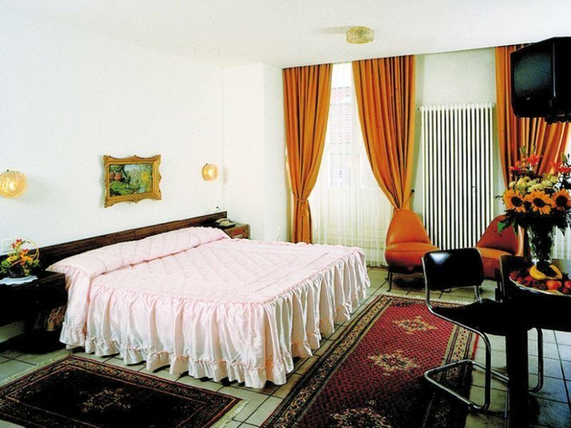 Hotel Dell'Angelo Locarno Quarto foto